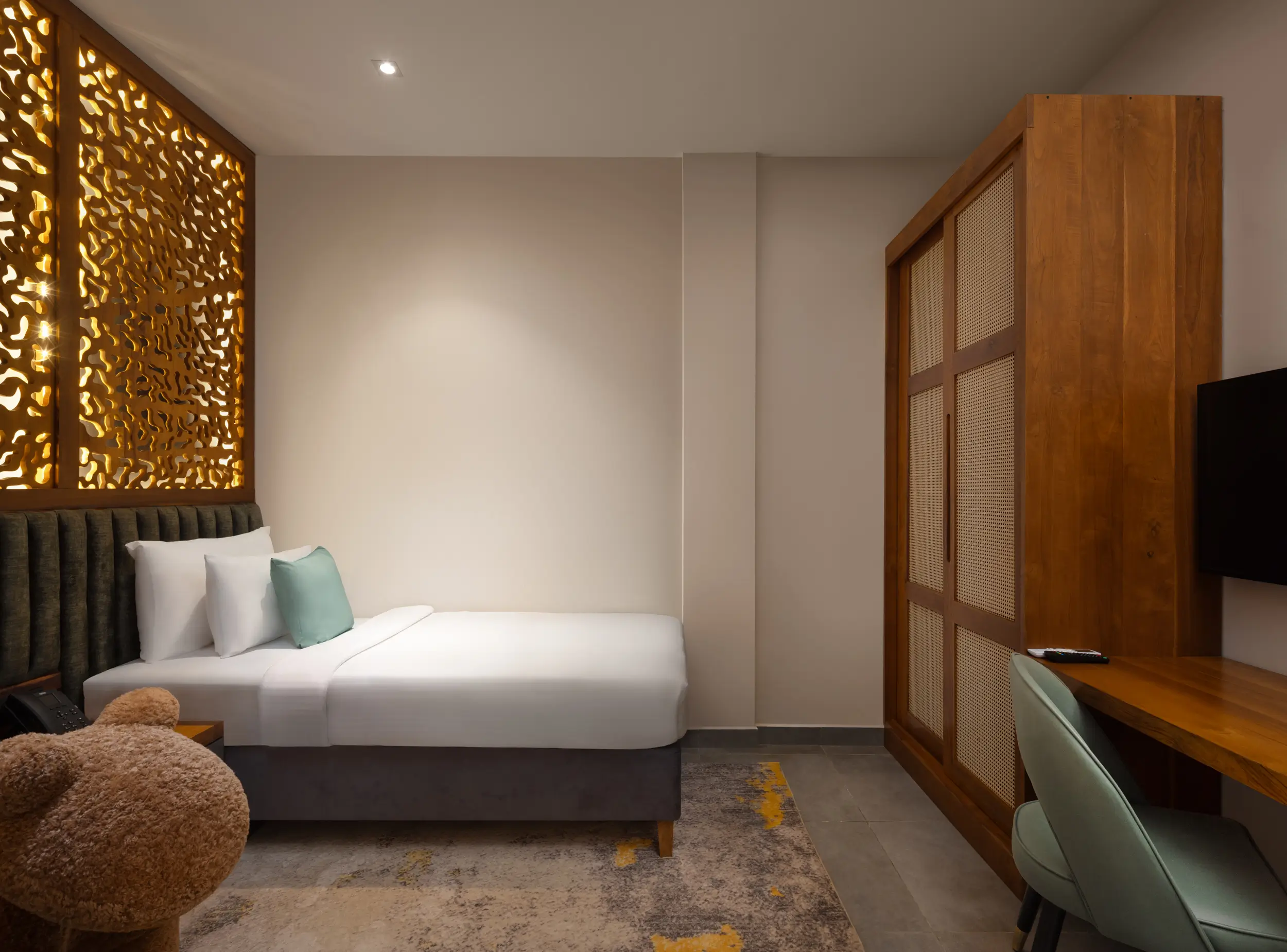 Hotel Ferola Room 01 - Image 2