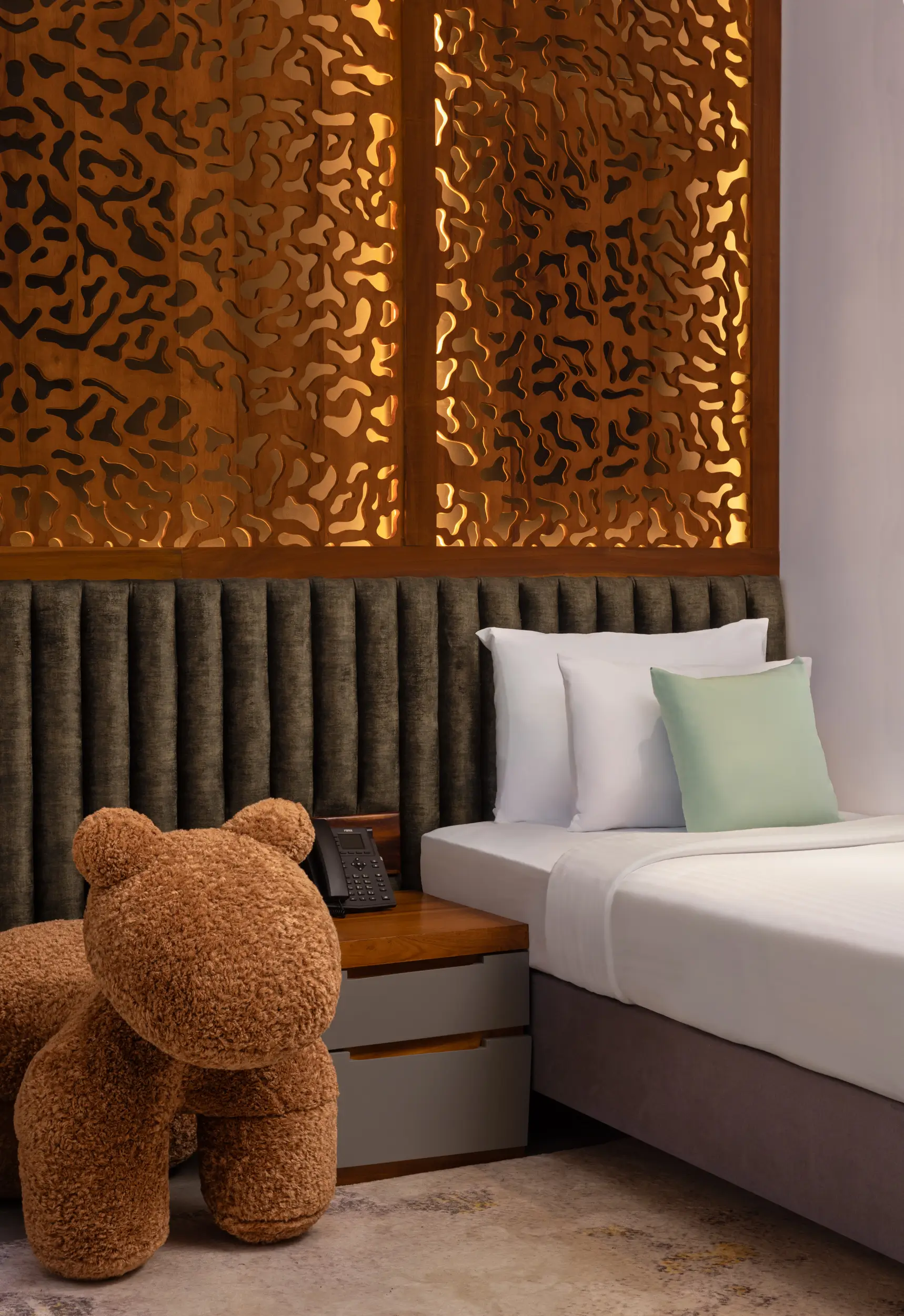 Hotel Ferola Room 01 - Image 6